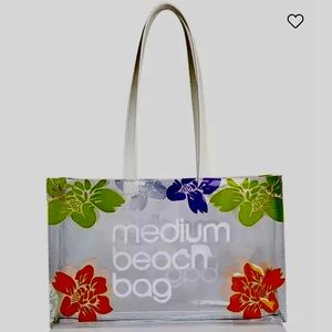 Bloomingdales medium beach bag. Never used